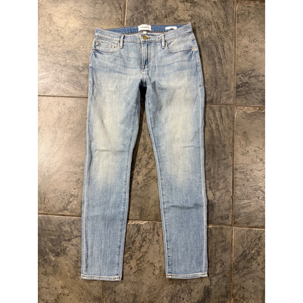 FRAME
Le Garcon mid-rise straight leg boyfriend jeans Finn Sz 26 $238
26 $238 - Picture 5 of 9